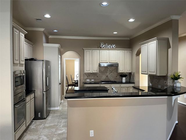 1320 Riverrock Court, Friendswood, TX 77546