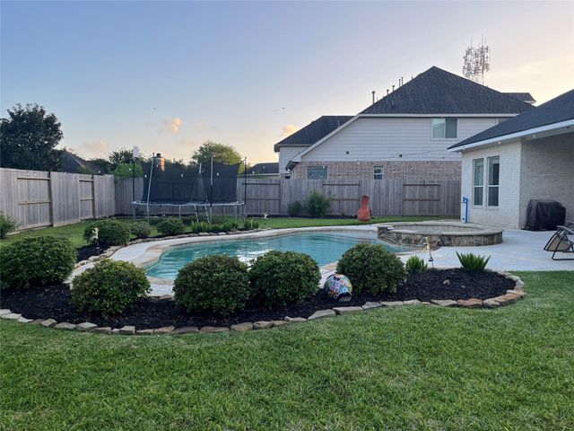 1320 Riverrock Court, Friendswood, TX 77546