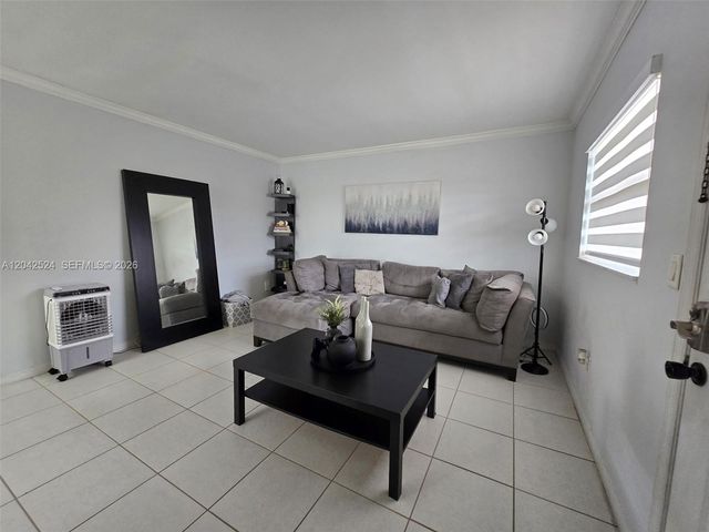 1265 W 24th Street 201, Hialeah, FL 33010