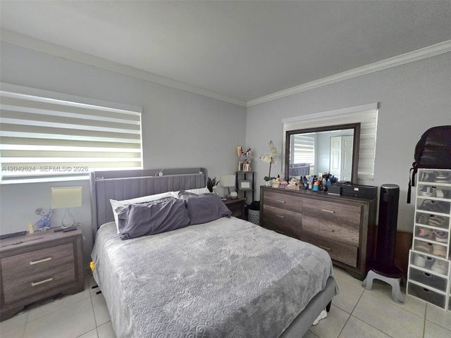 1265 W 24th Street 201, Hialeah, FL 33010