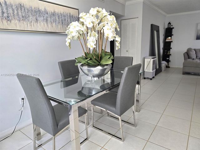 1265 W 24th Street 201, Hialeah, FL 33010
