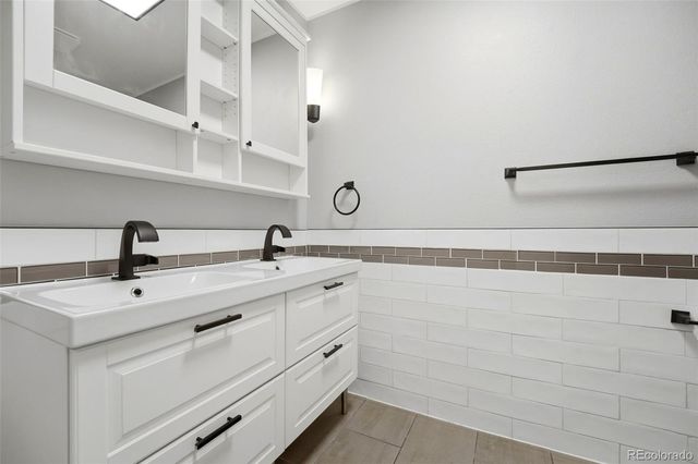 418 Wright Street 102, Lakewood, CO 80228