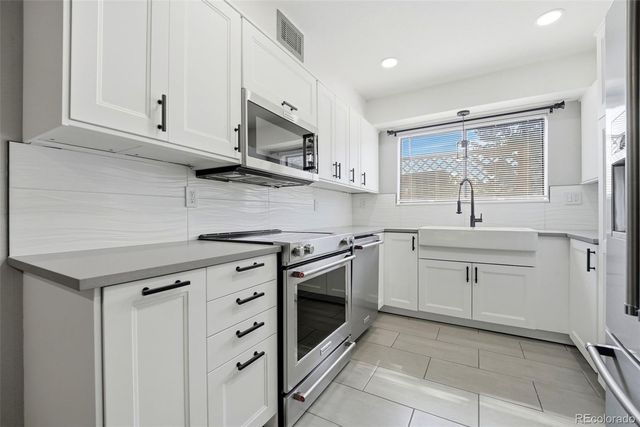 418 Wright Street 102, Lakewood, CO 80228