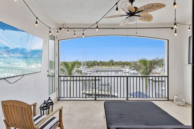 3028 CHRISTOPHERS WATCH LANE, Ruskin, FL 33570