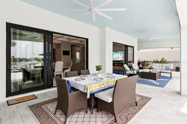3028 CHRISTOPHERS WATCH LANE, Ruskin, FL 33570