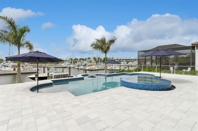 3028 CHRISTOPHERS WATCH LANE, Ruskin, FL 33570