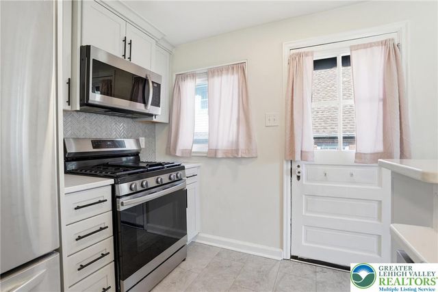 2351 West Greenleaf Street, Allentown City, PA 18104