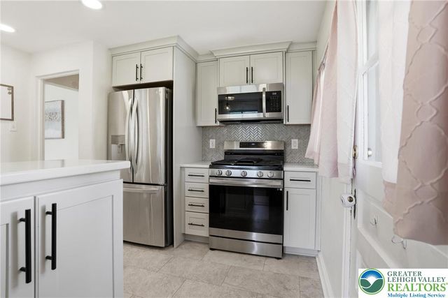 2351 West Greenleaf Street, Allentown City, PA 18104