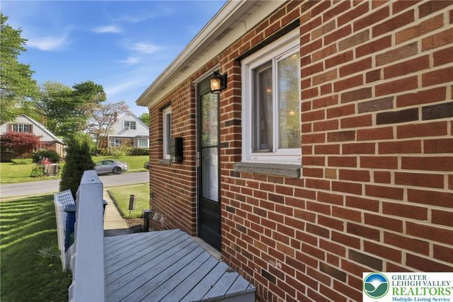 2351 West Greenleaf Street, Allentown City, PA 18104