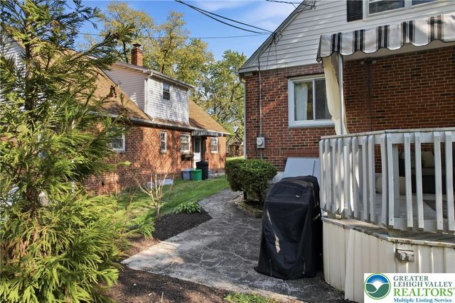 2351 West Greenleaf Street, Allentown City, PA 18104
