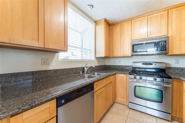 511 E Harvard Road 101, Burbank, CA 91501
