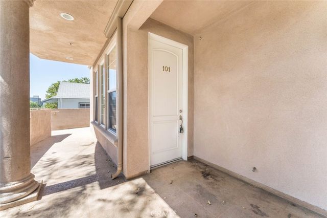 511 E Harvard Road 101, Burbank, CA 91501