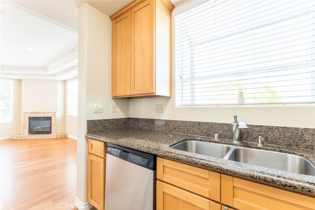 511 E Harvard Road 101, Burbank, CA 91501