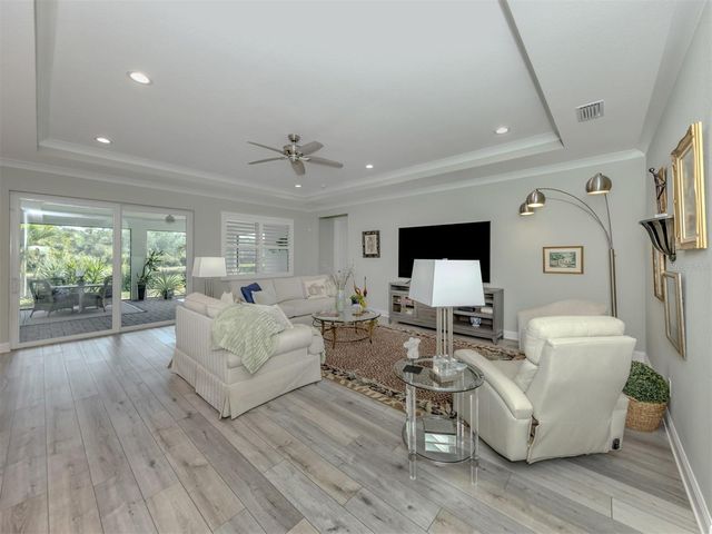 592 MISTIFLOWER CIRCLE, Nokomis, FL 34275