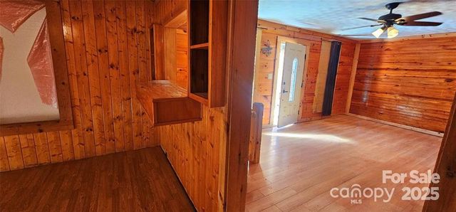 1491 Landrum Road, Columbus, NC 28722