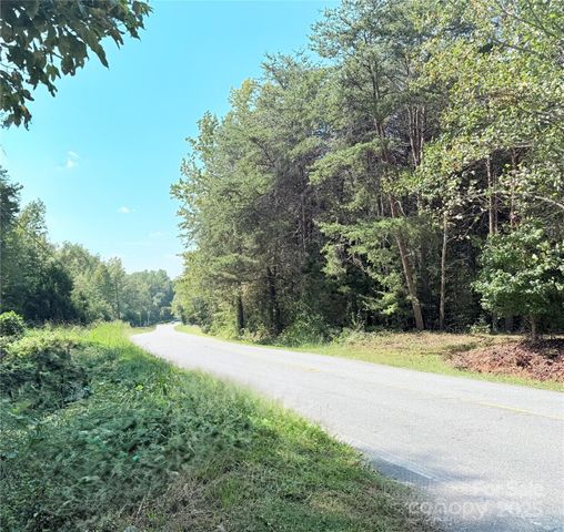 1491 Landrum Road, Columbus, NC 28722