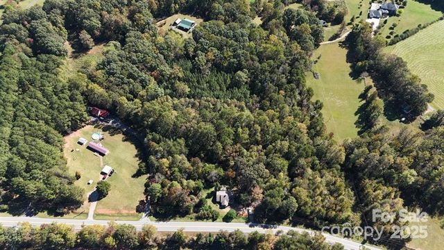 1491 Landrum Road, Columbus, NC 28722