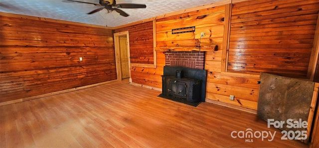 1491 Landrum Road, Columbus, NC 28722