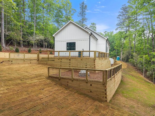 286 Frances Drive, Ellijay, GA 30536