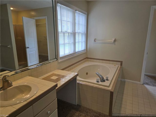 2613 Embers CT, Virginia Beach, VA 23456