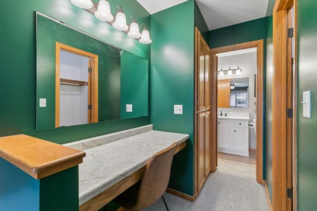 2064 Parkway Avenue, Shakopee, MN 55379