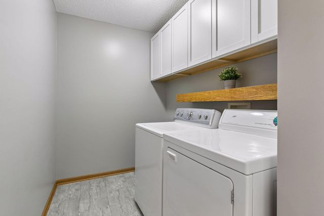 2064 Parkway Avenue, Shakopee, MN 55379