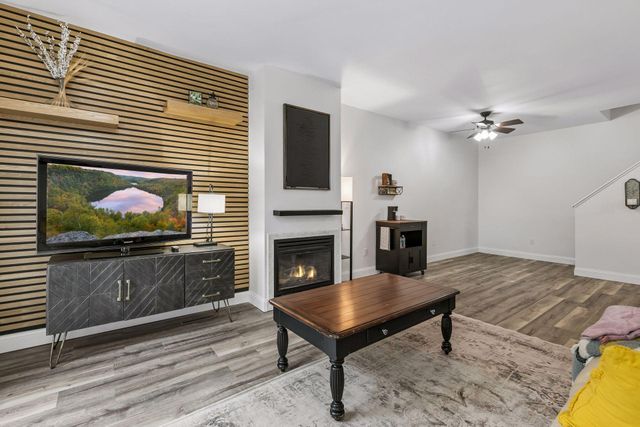 2064 Parkway Avenue, Shakopee, MN 55379