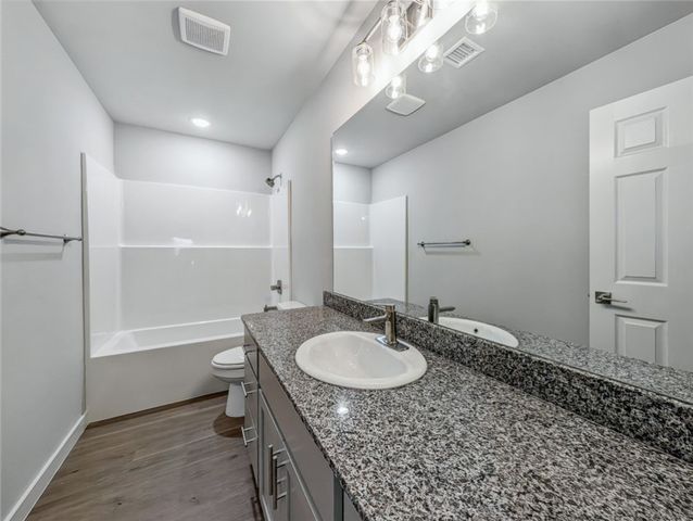 6501 Kathleen Street, Bentonville, AR 72713