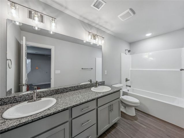 6501 Kathleen Street, Bentonville, AR 72713