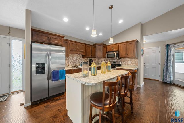 601 W Highpointe St, Tea, SD 57064
