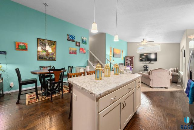 601 W Highpointe St, Tea, SD 57064