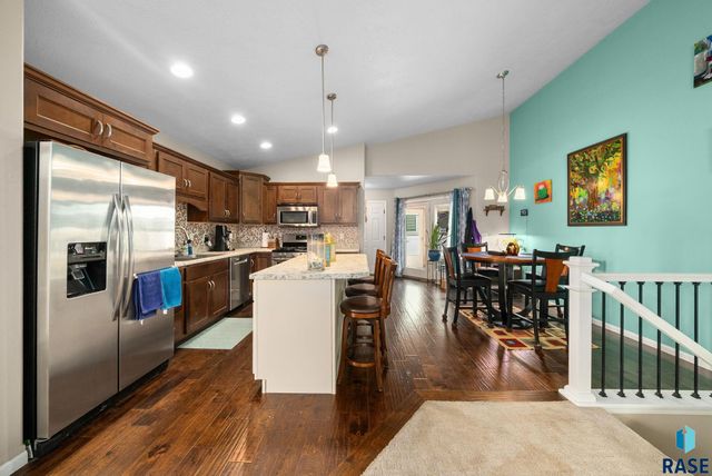 601 W Highpointe St, Tea, SD 57064
