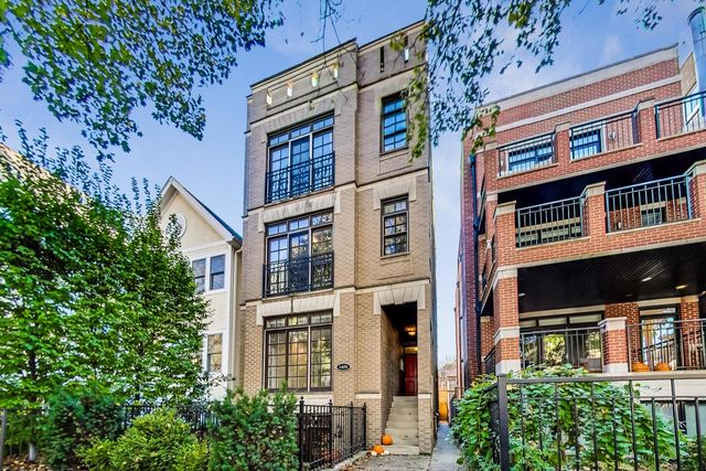1429 W Henderson Street 1, Chicago, IL 60657