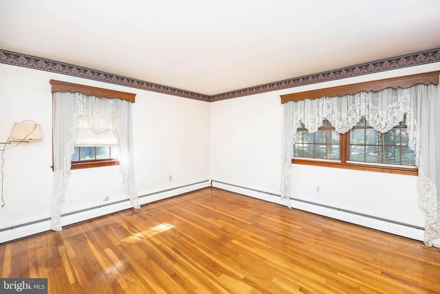 8473 N PRONG LN, Delmar, MD 21875