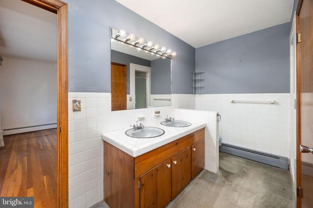 8473 N PRONG LN, Delmar, MD 21875