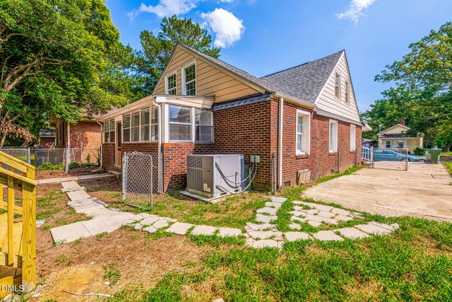 1321 Carolina Street E, Wilson, NC 27893