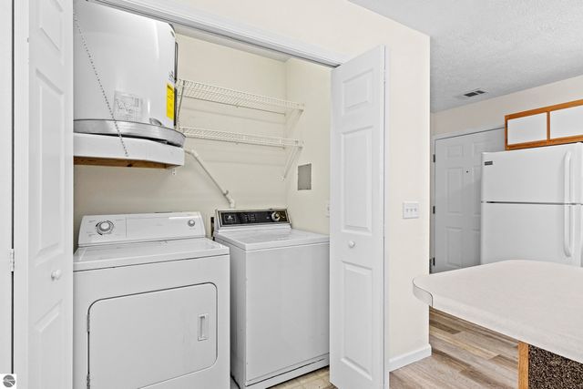 3777 Vale Drive, Traverse City, MI 49686