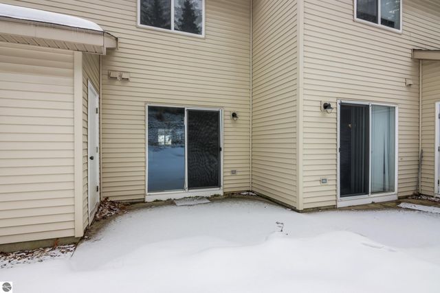 3777 Vale Drive, Traverse City, MI 49686