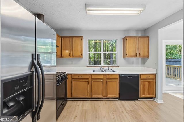 220 Gemstone Place, Atlanta, GA 30349