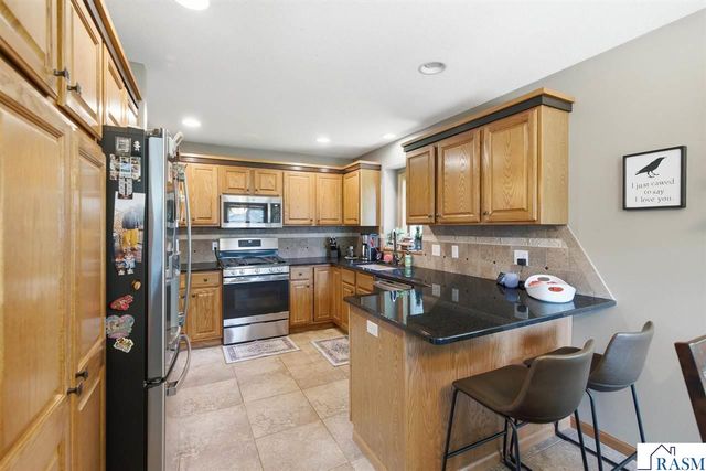 1576 LaMar Drive, North Mankato, MN 56003