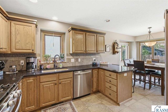 1576 LaMar Drive, North Mankato, MN 56003