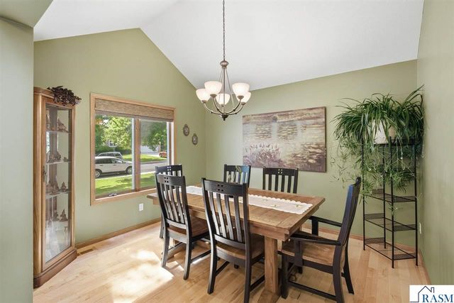 1576 LaMar Drive, North Mankato, MN 56003