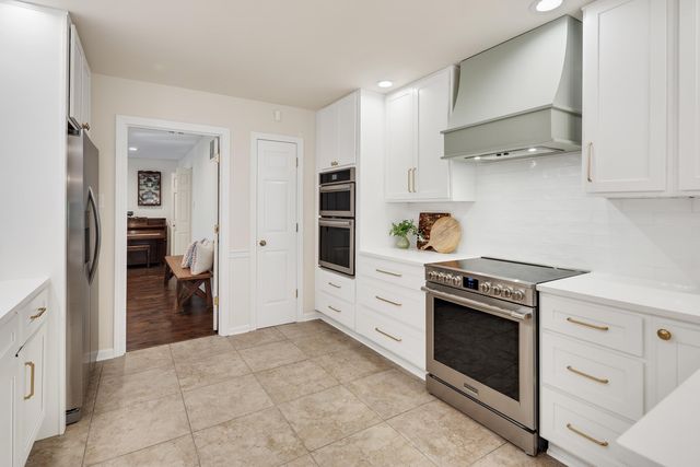 410 RIVER VIEW RD, Memphis, TN 38120