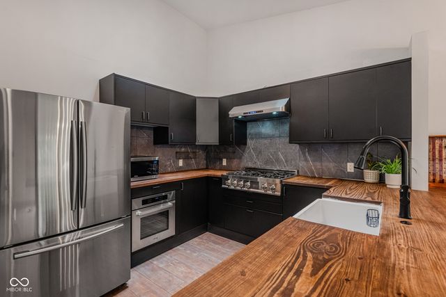 4061 Shields Drive, Columbus, IN 47201