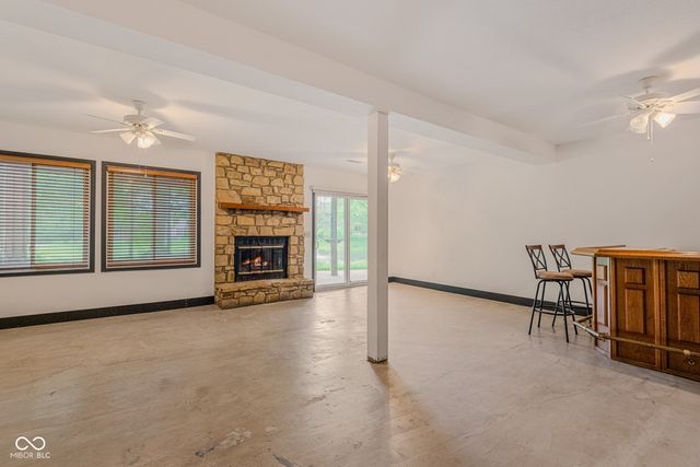 4061 Shields Drive, Columbus, IN 47201