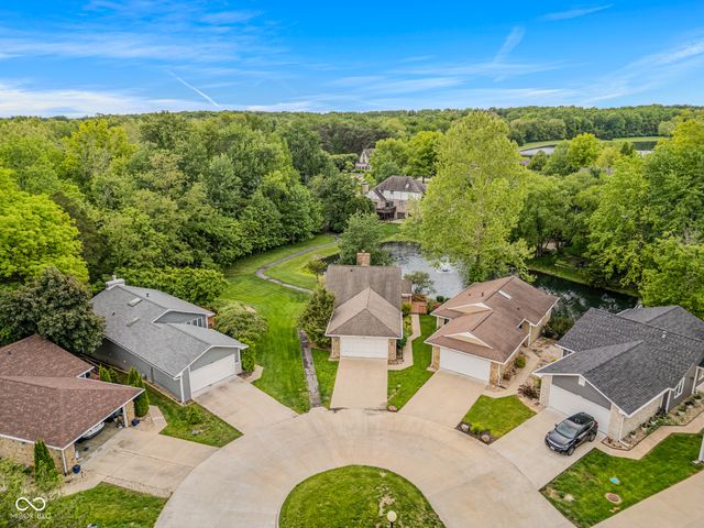 4061 Shields Drive, Columbus, IN 47201