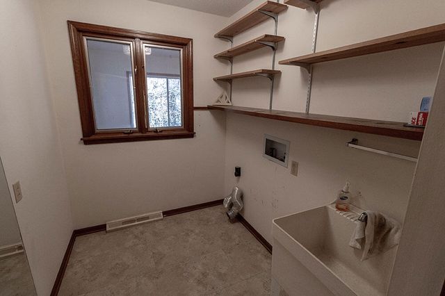 401 CEDAR LN, Columbia, MO 65201