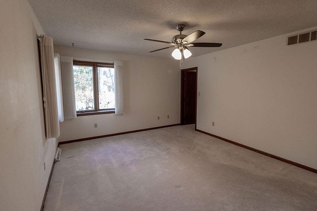 401 CEDAR LN, Columbia, MO 65201