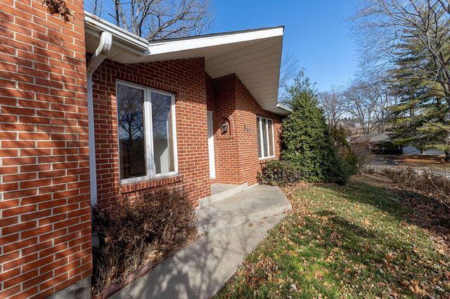 401 CEDAR LN, Columbia, MO 65201