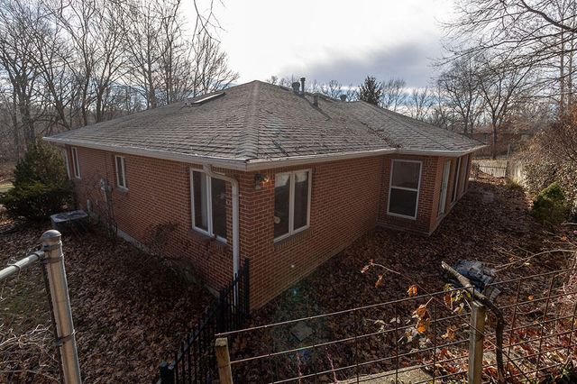 401 CEDAR LN, Columbia, MO 65201